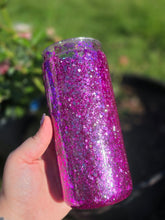 Load image into Gallery viewer, ROGUE Colour Shift Snowglobe Tumbler