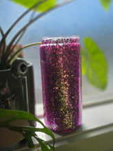 Load image into Gallery viewer, SPLATTER Colour Shift Snowglobe Tumbler