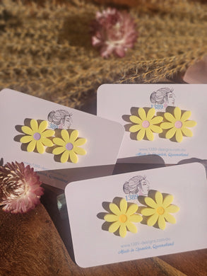 Large Yellow Daisy (2.5cm) Stud Earrings (Assorted)