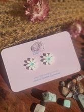 Load image into Gallery viewer, Regular White Daisy (1.5cm) Stud Earrings (Assorted)