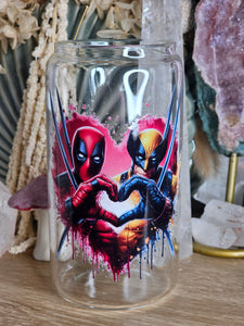 16oz WOLVERINE + DEADPOOL (Heart) Clear Can Glass with Bamboo Lid