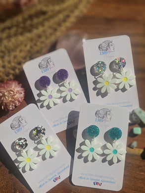 White Daisy Dangle Earrings (Assorted)