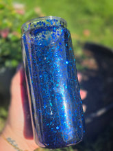 Load image into Gallery viewer, PALADIN Colour Shift Snowglobe Tumbler